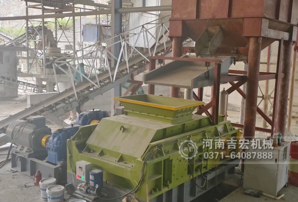 對(duì)輥制砂機(jī) vs 錘破 vs 沖擊破,碎沙制砂誰更強(qiáng)？實(shí)測(cè)對(duì)比！
